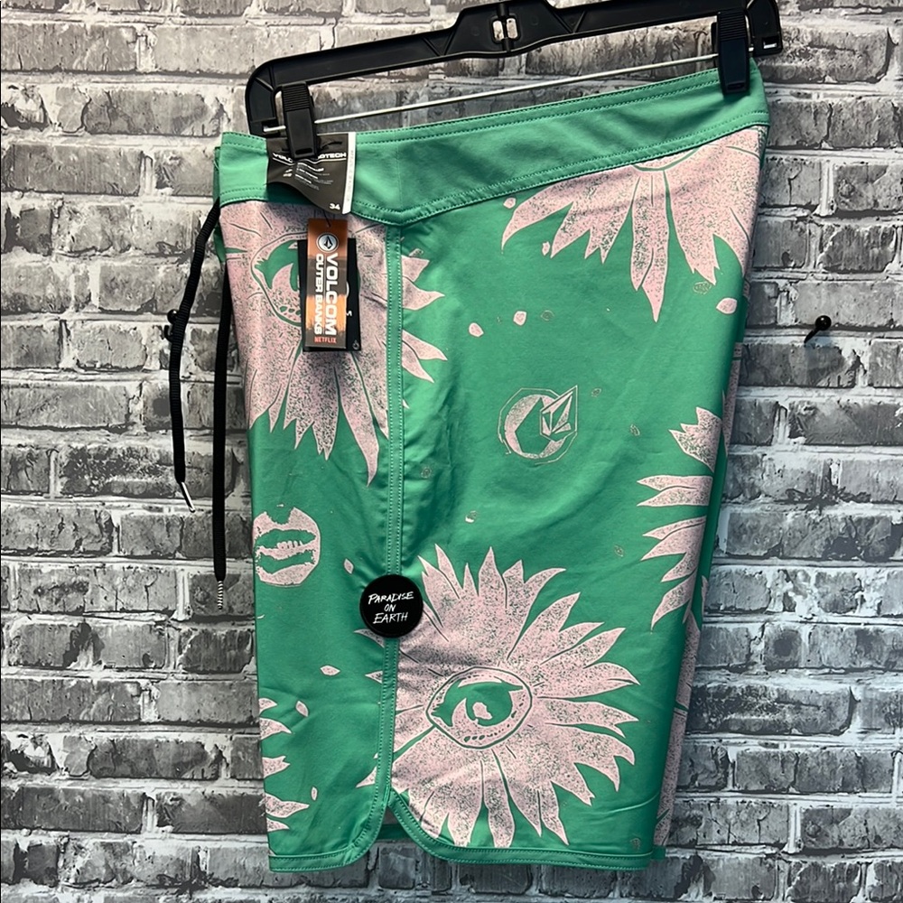 NWT Men's‎ Volcom swim Shorts